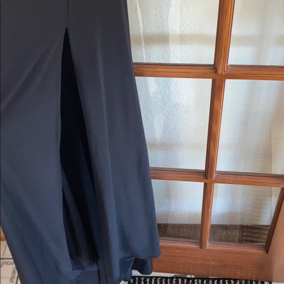 Elegant Prom or Formal Event Dress - Picture 9 of 9